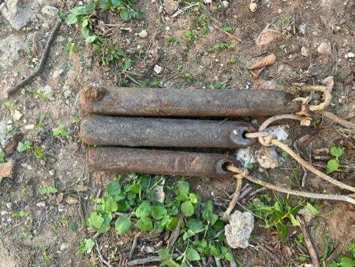 “I found a bunch of these when I was planting, and I wasn’t sure what they were… I have taken all the metal that I have found in the yard and just put into a flower bed but I was thinking about making a heavy duty wind chime 🤷🏻‍♀️” via Cherie Stacy Sanford